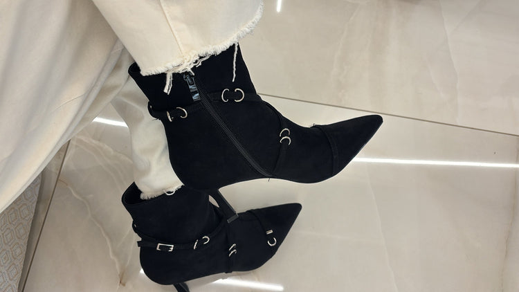 STIVALETTO LACCETTI - NERO