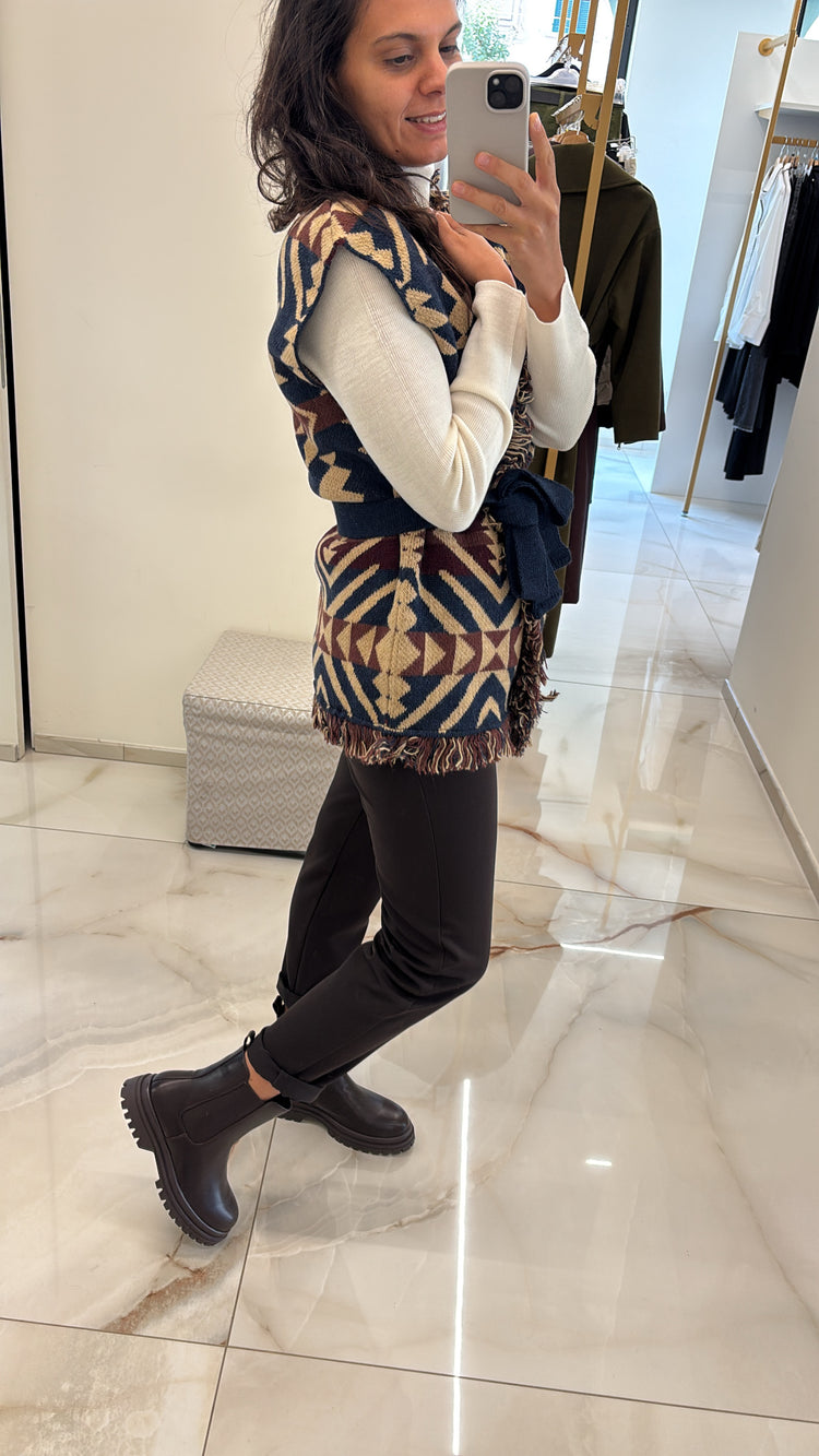 ANGELA DAVIS - ALANUI SMANICATO - BLU