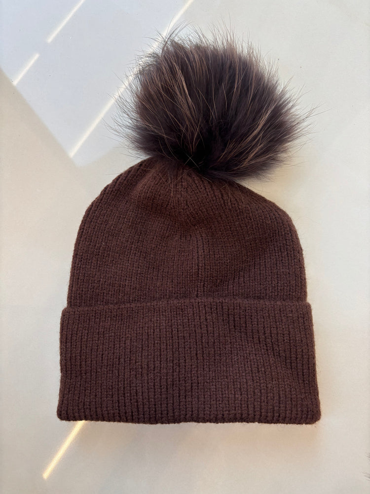 BERRETTA CON PON PON E RISVOLTO - SKIE - CHOCO