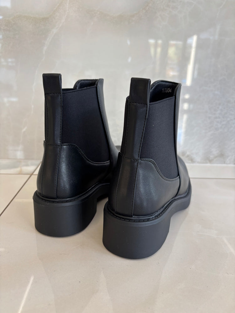STIVALETTO LISCIO - NERO