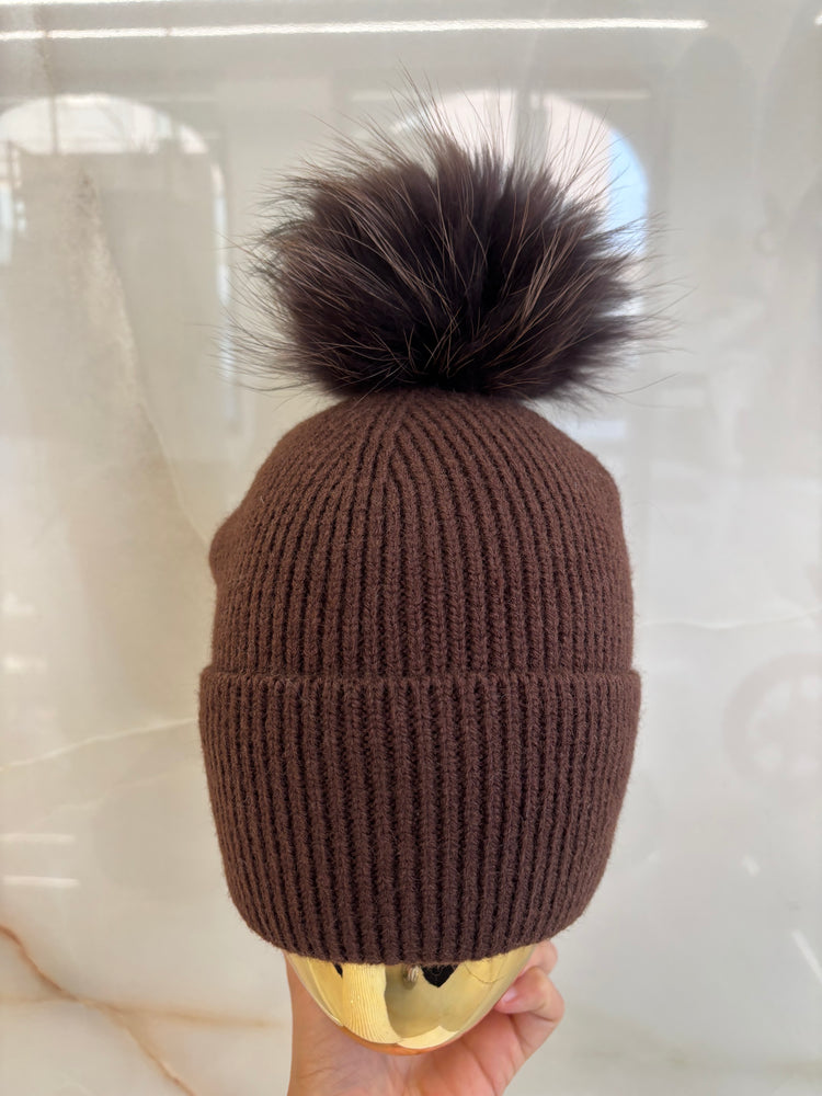 BERRETTA CON PON PON E RISVOLTO - SKIE - CHOCO