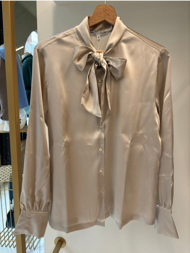 DANIEL & MAYER - CAMICIA IN SETA - BEIGE CON FIOCCO