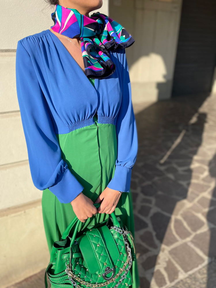 ABITO VERDE E BLU