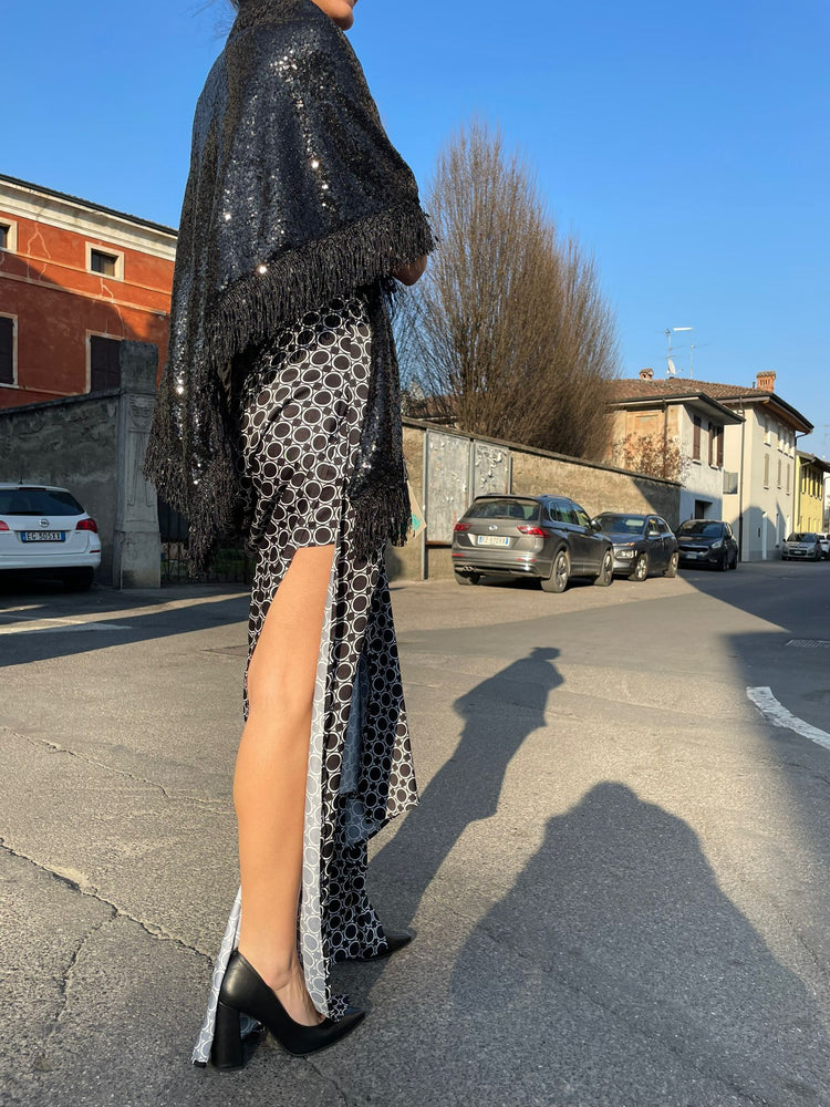 GIL SANTUCCI - ABITO NERO CON SPACCO