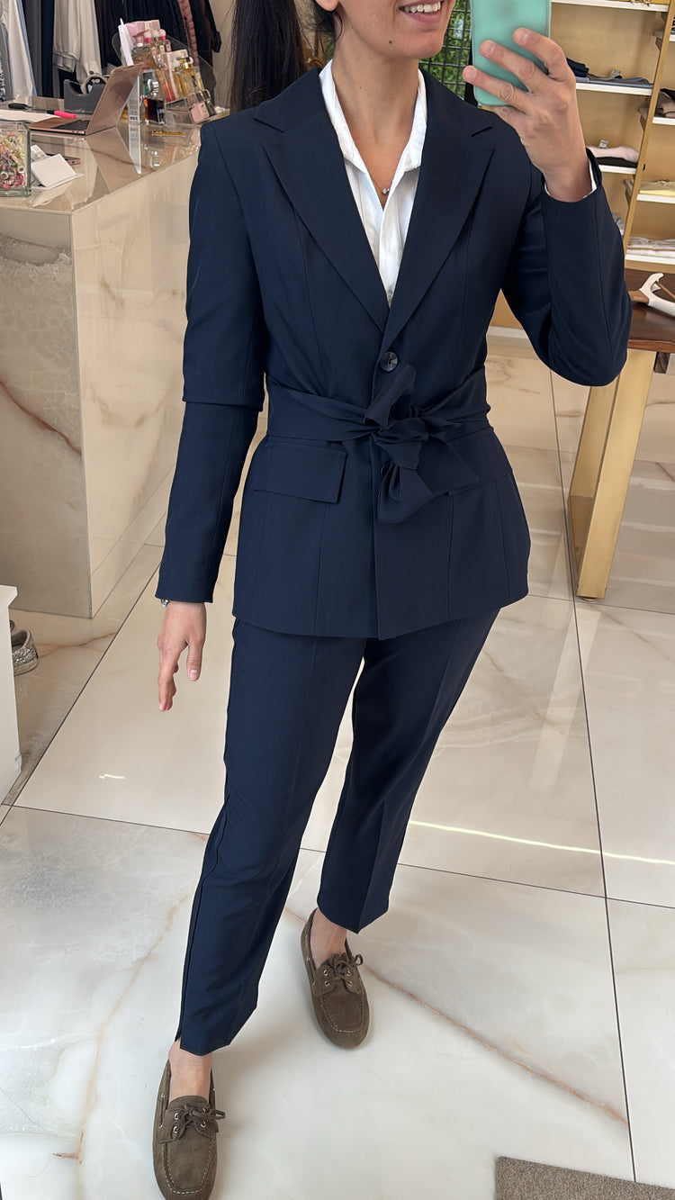 Carmen - Completo con fiocco - Taglio uomo  - Blu notte