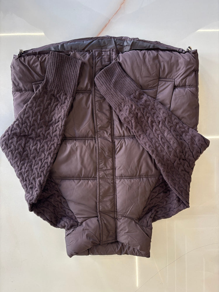 PIUMINO CON MANICHE IN MAGLIA - MARRONE