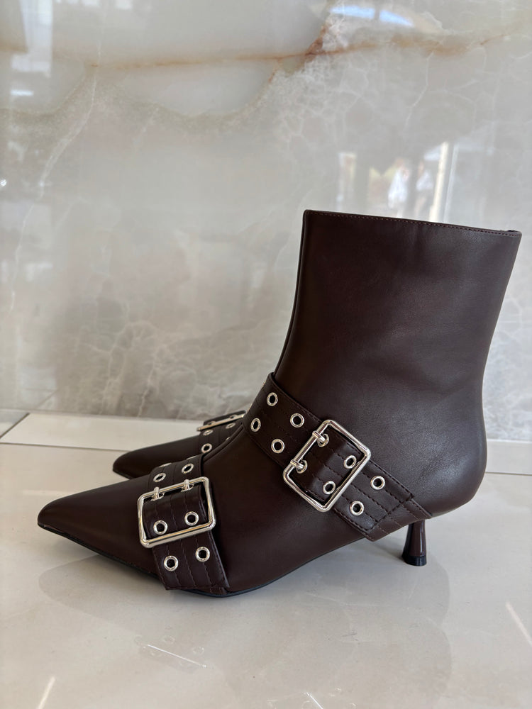 STIVALETTO DUE FIBBIE - MARRONE