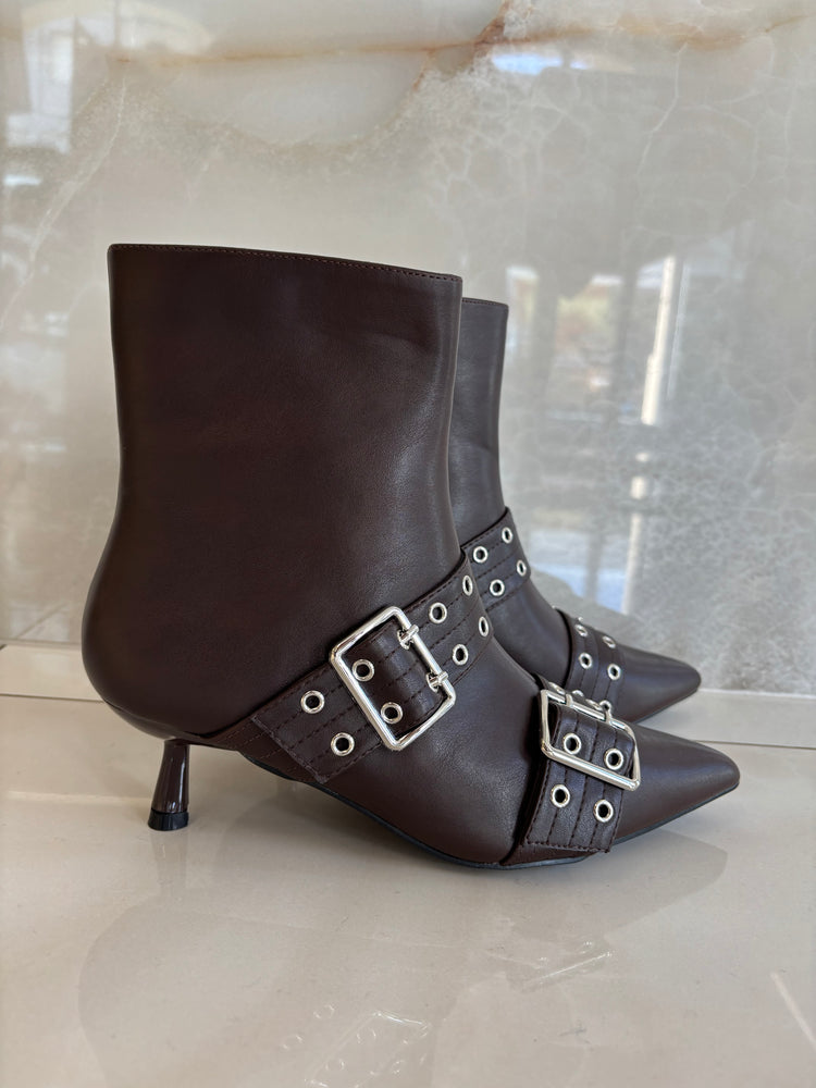 STIVALETTO DUE FIBBIE - MARRONE