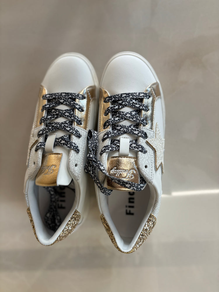 SNEAKERS - GOLD